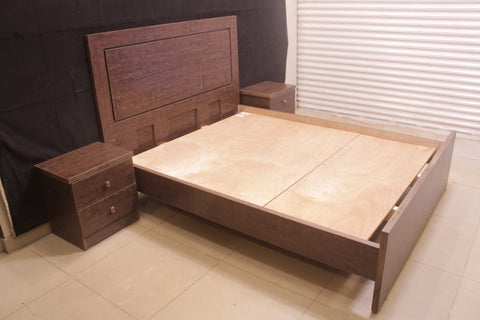 TGSC Queen Size Bed With 2 Side Table