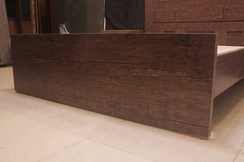 TGSC Queen Size Bed With 2 Side Table