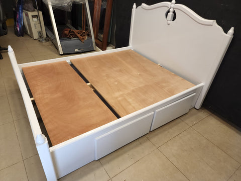 Queen Size Bed (Subject To Price Change)