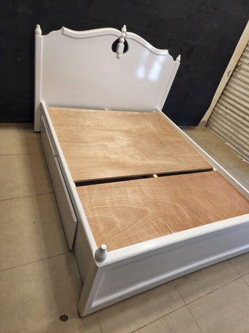 Queen Size Bed (Subject To Price Change)