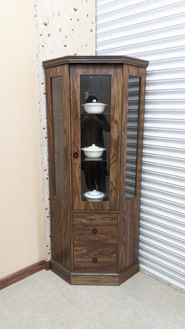 New Corner Display Shelf